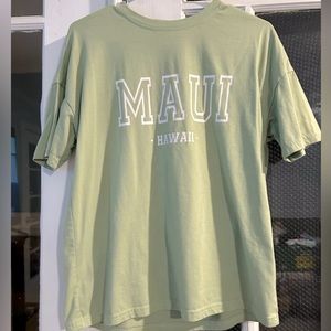 Maui Hawaii women’s T-shirt, green, loose fitting barley worn, fits like medium